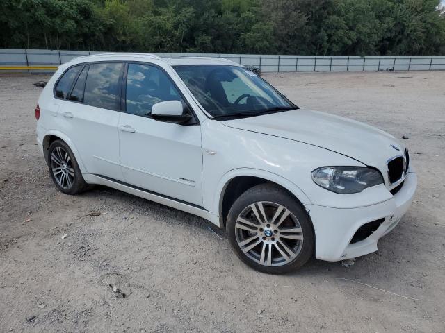5UXZV8C59D0C15706 - 2013 BMW X5 XDRIVE50I WHITE photo 4