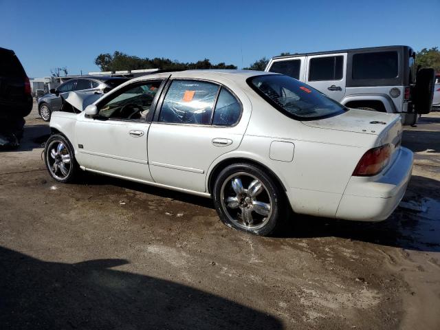 JN1CA21D4XT826725 - 1999 NISSAN MAXIMA GLE WHITE photo 2