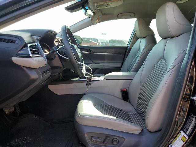 4T1B11HK8JU525282 - 2018 TOYOTA CAMRY L BLACK photo 7