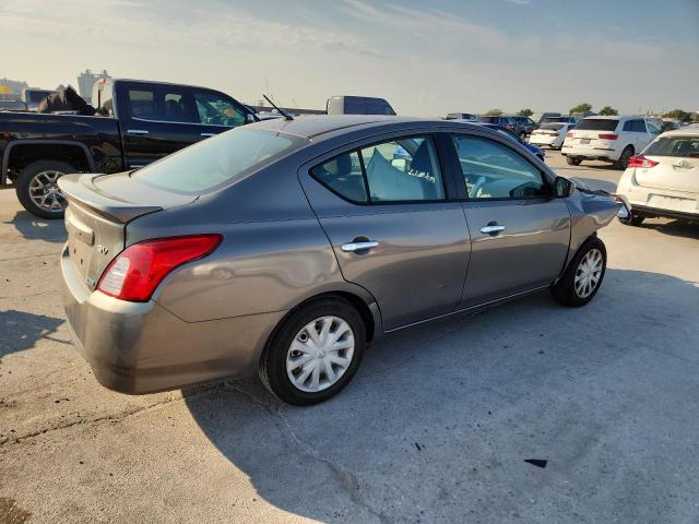 3N1CN7AP1GL828920 - 2016 NISSAN VERSA S GRAY photo 3