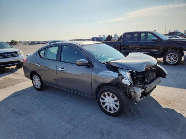 3N1CN7AP1GL828920 - 2016 NISSAN VERSA S GRAY photo 4