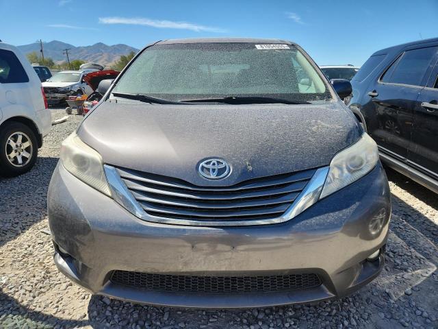 5TDDK3DC9CS048583 - 2012 TOYOTA SIENNA XLE Сұр фото 5