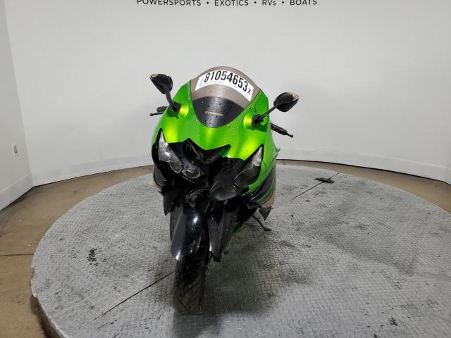 JKBZXNC11BA027005 - 2011 KAWASAKI ZX1400 C GREEN photo 2