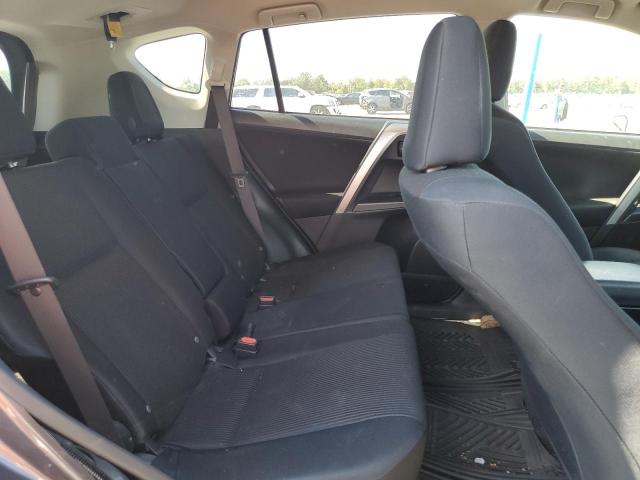 JTMZFREV1JJ159233 - 2018 TOYOTA RAV4 LE CHARCOAL photo 11