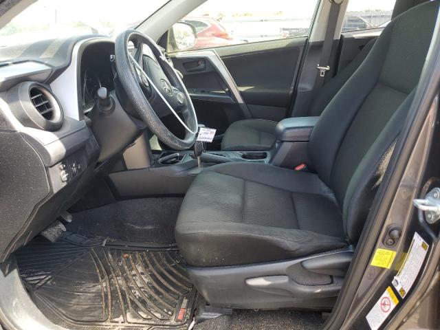 JTMZFREV1JJ159233 - 2018 TOYOTA RAV4 LE CHARCOAL photo 7