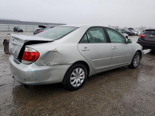 4T1BE32K15U059824 - 2005 TOYOTA CAMRY LE SILVER photo 3