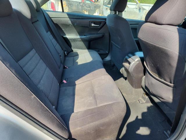 4T1BF1FKXGU513423 - 2016 TOYOTA CAMRY LE SILVER photo 10