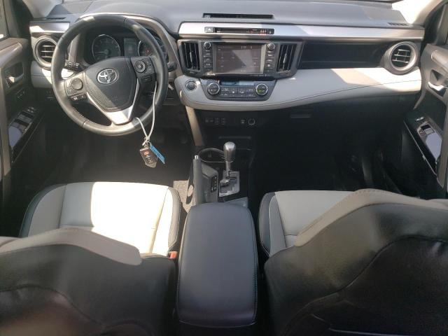 JTMDFREV2JJ185205 - 2018 TOYOTA RAV4 LIMITED Blau Foto 8