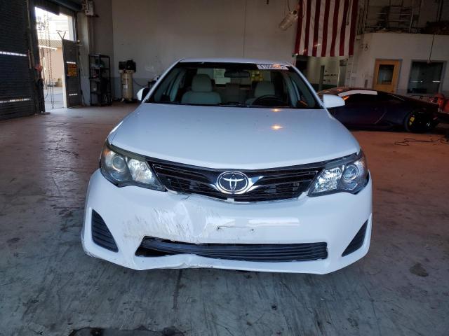 4T1BF1FKXCU191778 - 2012 TOYOTA CAMRY BASE 白色 照片 5