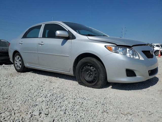 2T1BU4EE3AC403020 - 2010 TOYOTA COROLLA BASE SILVER photo 4
