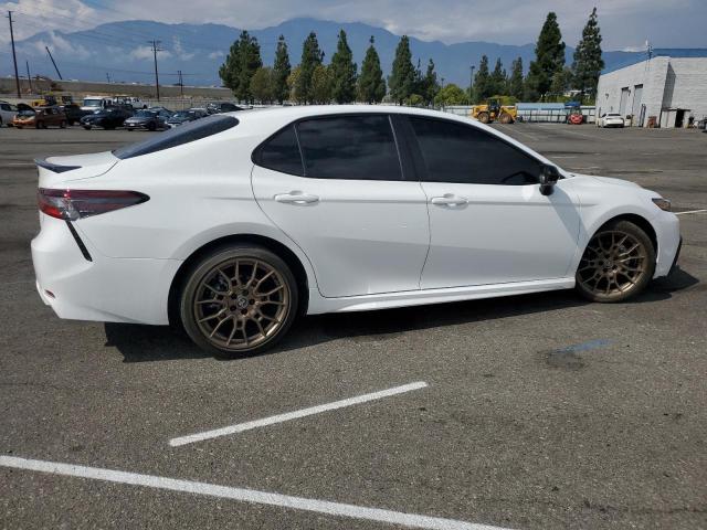 4T1T31AK2RU065038 - 2024 TOYOTA CAMRY SE NIGHT SHADE WHITE photo 3