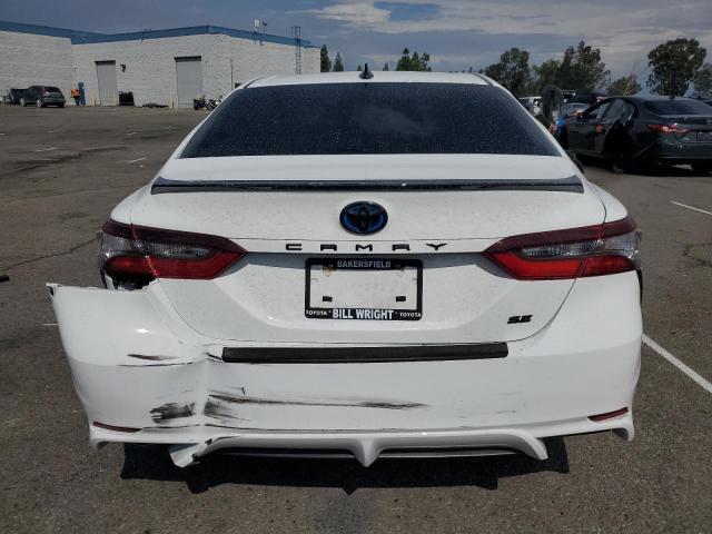 4T1T31AK2RU065038 - 2024 TOYOTA CAMRY SE NIGHT SHADE WHITE photo 6