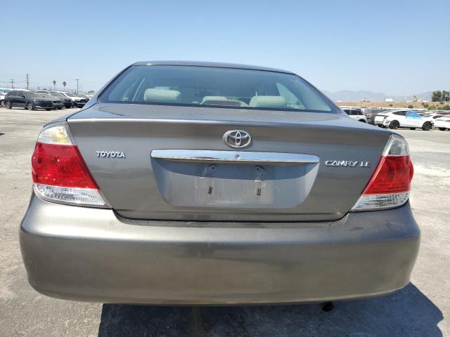 4T1BE32K75U553248 - 2005 TOYOTA CAMRY LE GRAY photo 6