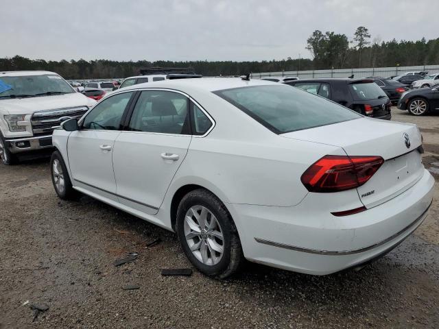 1VWAT7A36HC073927 - 2017 VOLKSWAGEN PASSAT S WHITE photo 2