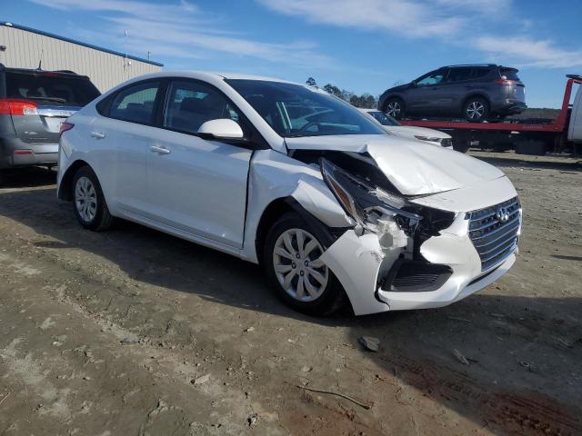 3KPC24A68NE183499 - 2022 HYUNDAI ACCENT SE WHITE photo 4