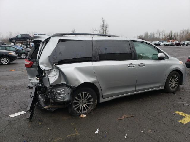 5TDYZ3DC4KS997373 - 2019 TOYOTA SIENNA XLE SILVER photo 3