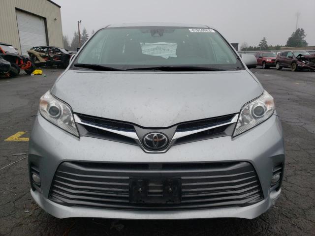 5TDYZ3DC4KS997373 - 2019 TOYOTA SIENNA XLE SILVER photo 5