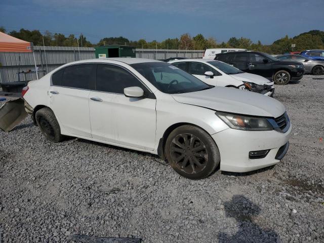 1HGCR2F54DA219952 - 2013 HONDA ACCORD SPORT WHITE photo 4