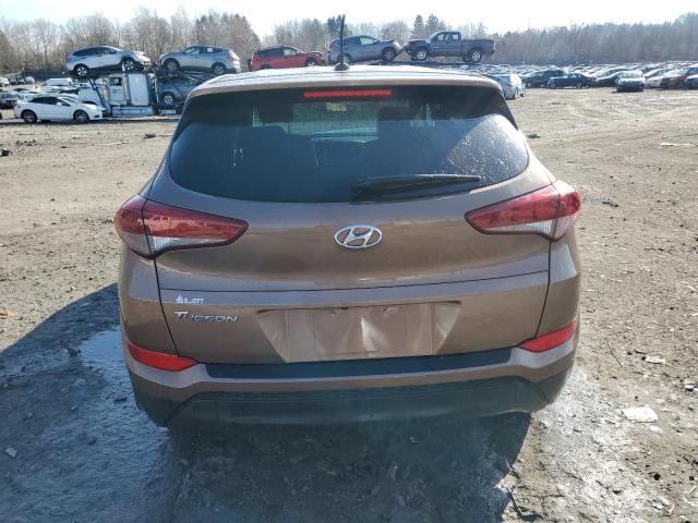 KM8J23A47GU023856 - 2016 HYUNDAI TUCSON SE BROWN photo 6