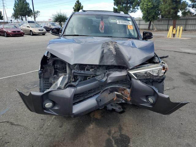 JTEZU5JR3G5123287 - 2016 TOYOTA 4RUNNER SR5 GRAY photo 5
