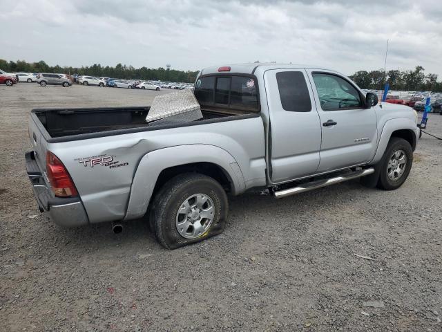 5TETU62N78Z554502 - 2008 TOYOTA TACOMA PRERUNNER ACCESS CAB SILVER photo 3