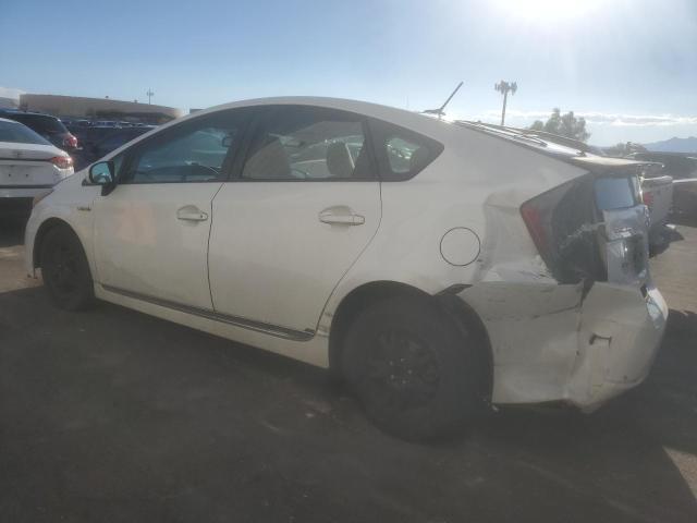 JTDKN3DU2B0311330 - 2011 TOYOTA PRIUS WHITE photo 2