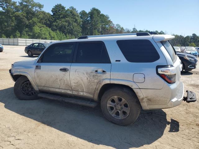 JTEEU5JR2M5234584 - 2021 TOYOTA 4RUNNER SR5 ვერცხლისფერი ფოტო 2