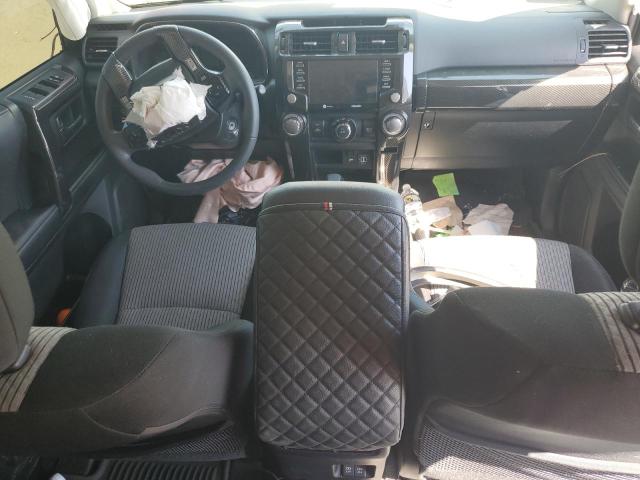 JTEEU5JR2M5234584 - 2021 TOYOTA 4RUNNER SR5 ვერცხლისფერი ფოტო 8