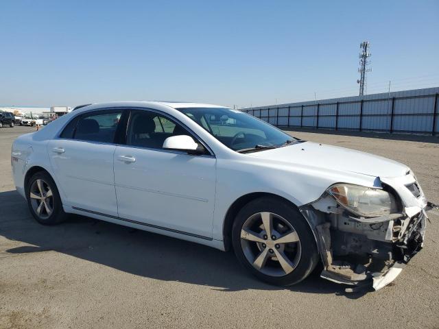 1G1ZC5EU0BF360319 - 2011 CHEVROLET MALIBU 1LT WHITE photo 4