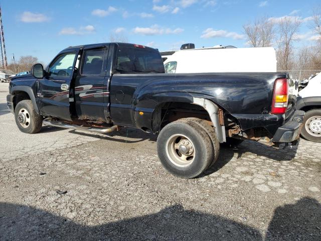 1GCJK39295E126551 - 2005 CHEVROLET SILVERADO K3500 BLACK photo 2