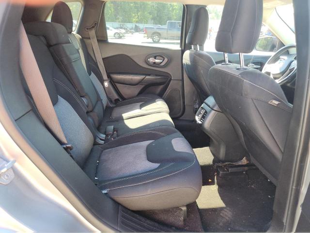 1C4PJLAB8FW657633 - 2015 JEEP CHEROKEE SPORT Srebrny zdjęcie 11