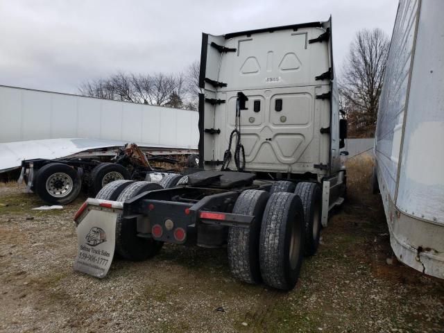 3AKJGLDR9HSHJ4911 - 2017 FREIGHTLINER CASCADIA 1 WHITE photo 4