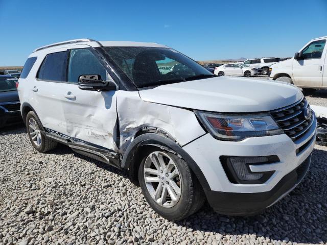 1FM5K7D89HGD90961 - 2017 FORD EXPLORER XLT أبيض صورة 4