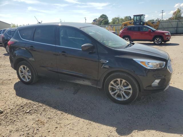 1FMCU9GD0KUB80571 - 2019 FORD ESCAPE SE BLACK photo 4
