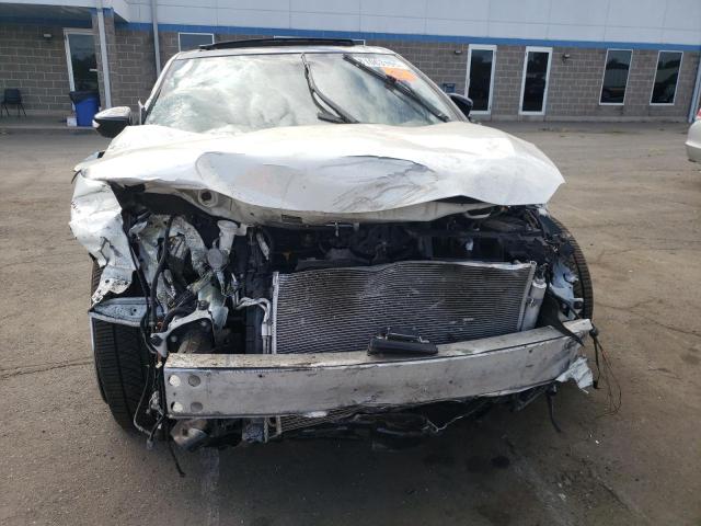 1N4AA6AV4KC362046 - 2019 NISSAN MAXIMA S WHITE photo 5