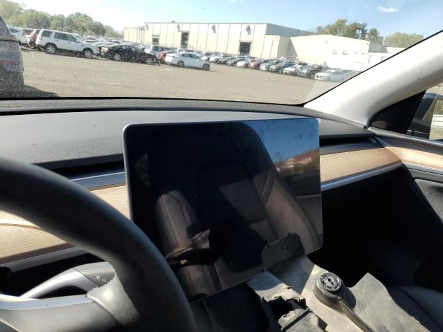 7SAYGDEE7SA354497 - 2025 TESLA MODEL Y BLACK photo 9