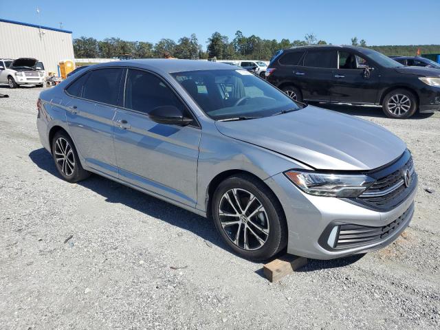 3VWAM7BU7NM014853 - 2022 VOLKSWAGEN JETTA SPORT SILVER photo 4