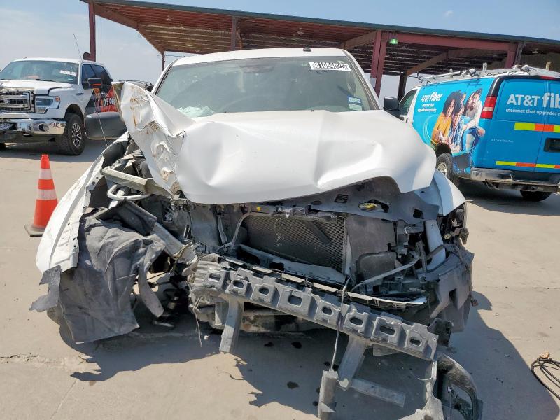 3C6JR6AG1KG677993 - 2019 RAM 1500 CLASS TRADESMAN Weiß Foto 5