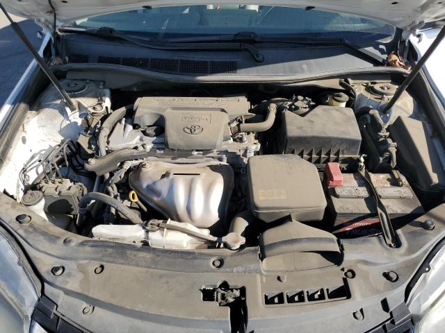 4T1BF1FK0HU305200 - 2017 TOYOTA CAMRY LE WHITE photo 11