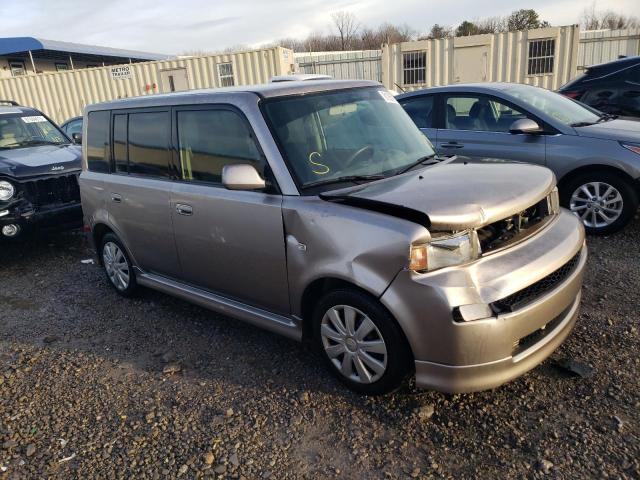 JTLKT324950217334 - 2005 TOYOTA SCION XB GRAY photo 4