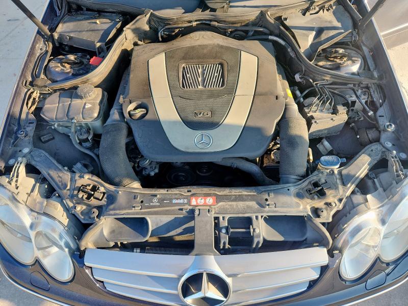 WDBTK56F38T091547 - 2008 MERCEDES-BENZ CLK 350 BLUE photo 11