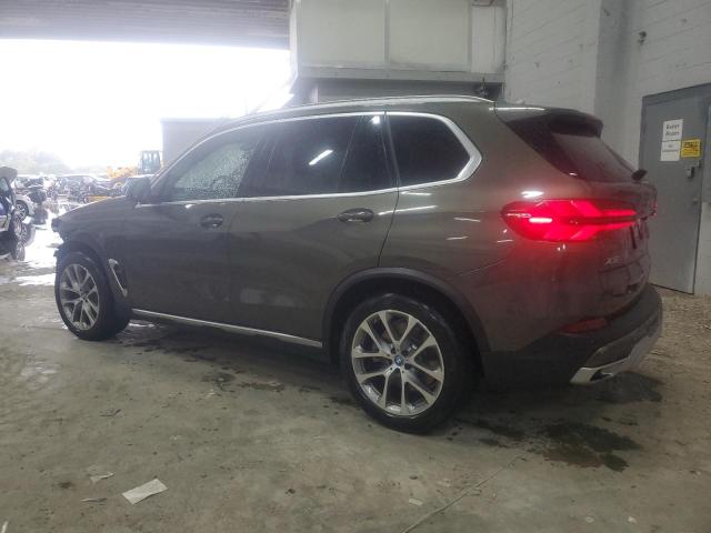 5UX43EU0XR9T09420 - 2024 BMW X5 XDRIVE50E GREEN photo 2