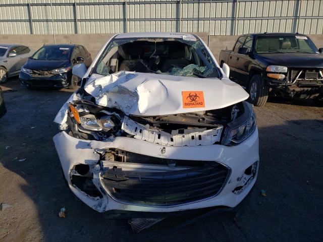 KL7CJKSB0LB059768 - 2020 CHEVROLET TRAX LS WHITE photo 5