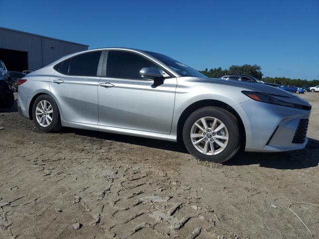 4T1DAACK7SU135128 - 2025 TOYOTA CAMRY XSE SILVER photo 4