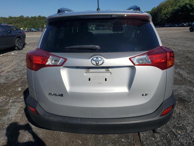 JTMZFREV7FJ051531 - 2015 TOYOTA RAV4 LE 银色 照片 6