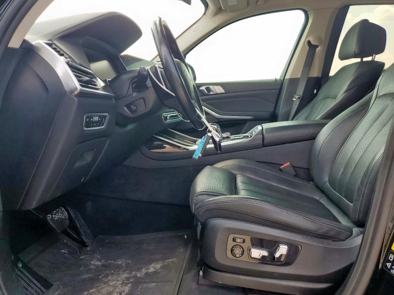 5UXCW2C59KL087640 - 2019 BMW X7 XDRIVE40I BLACK photo 7