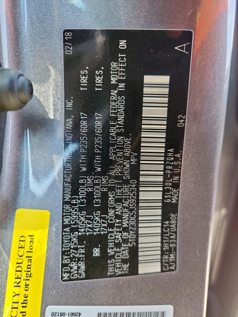 5TDYZ3DC5JS925340 - 2018 TOYOTA SIENNA XLE GRAY photo 13