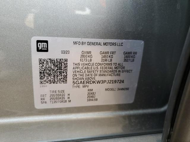 5GAERDKW3PJ219724 - 2023 BUICK ENCLAVE AVENIR SILVER photo 13