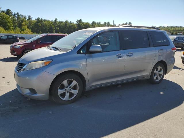 2011 TOYOTA SIENNA LE, 