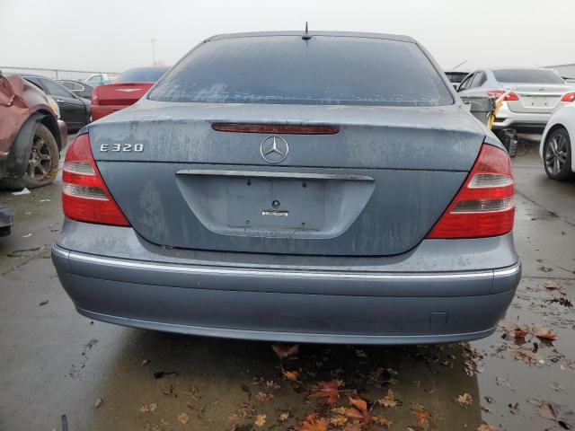 WDBUF65J84A488567 - 2004 MERCEDES-BENZ E 320 BLUE photo 6